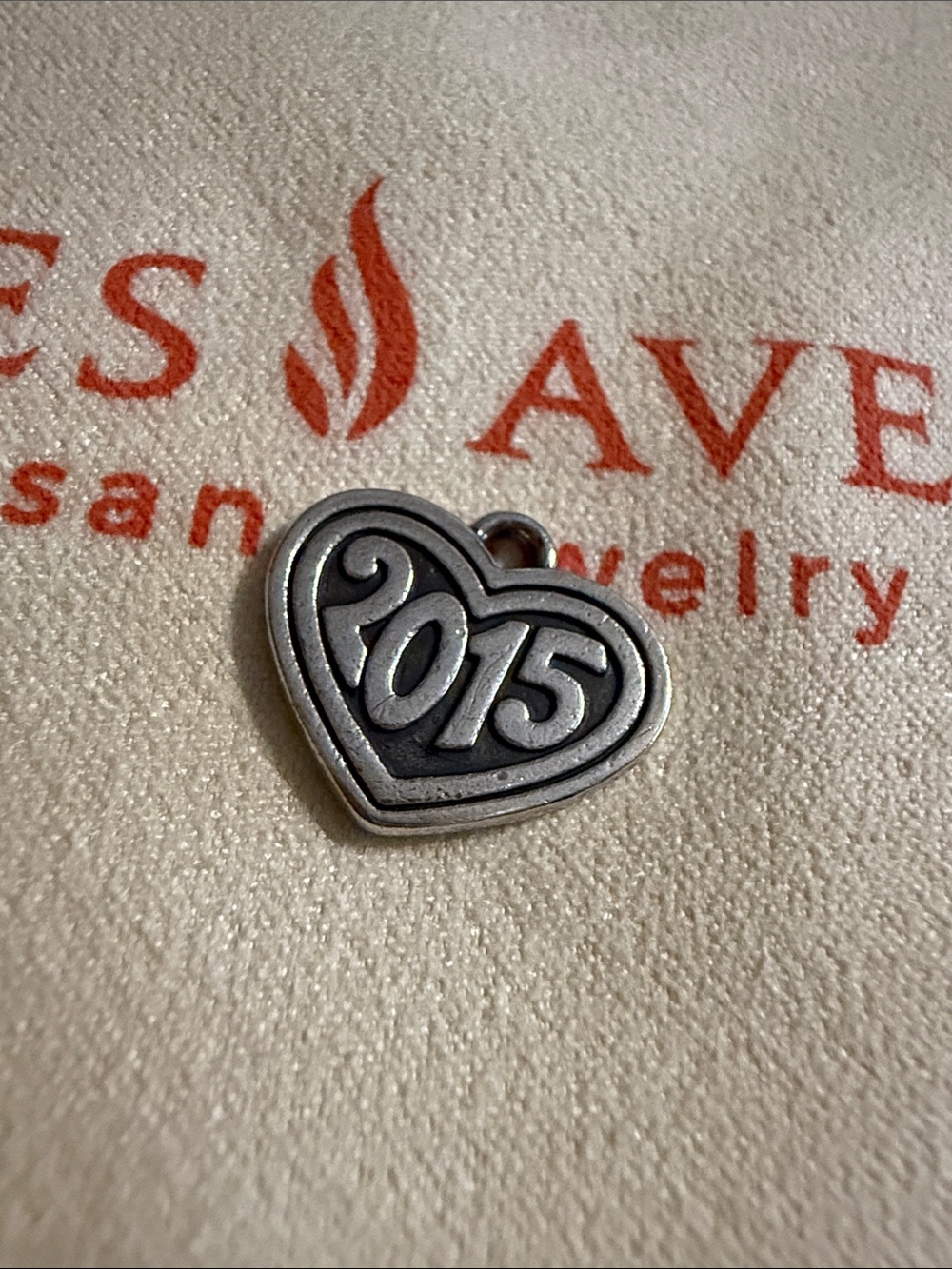 James Avery 2015 "Year in Heart" retired charm cut jump ring